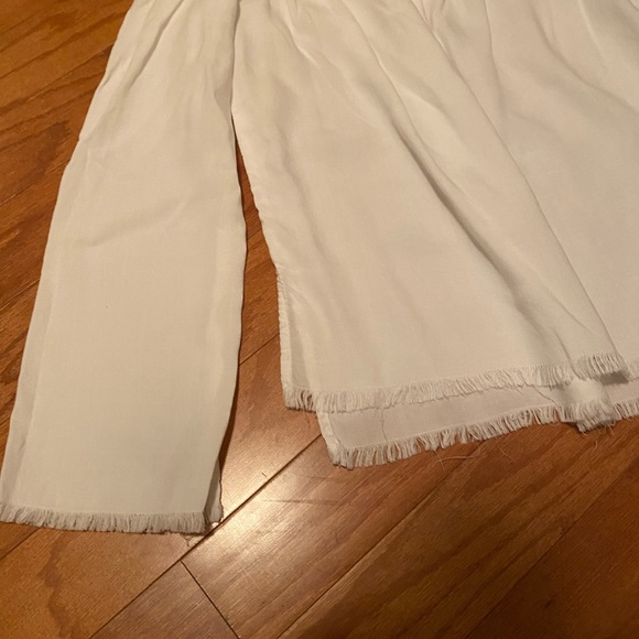 Off the shoulder top - Picture 2 of 5